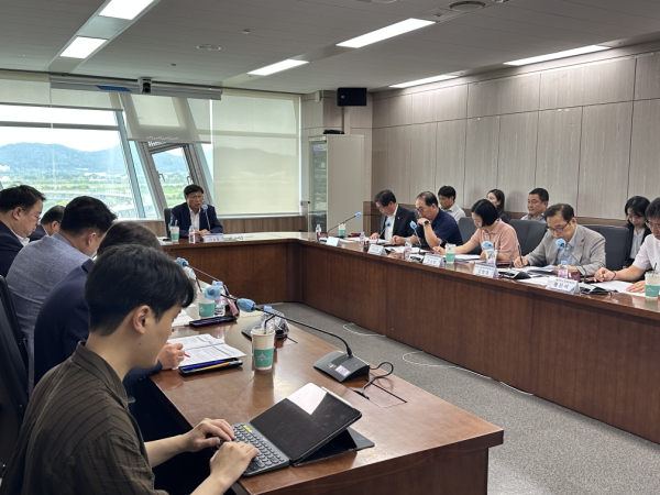 창업벤처 생태계 육성 종합계획 수립 위한 민관 합동 정례회의 개최 모습