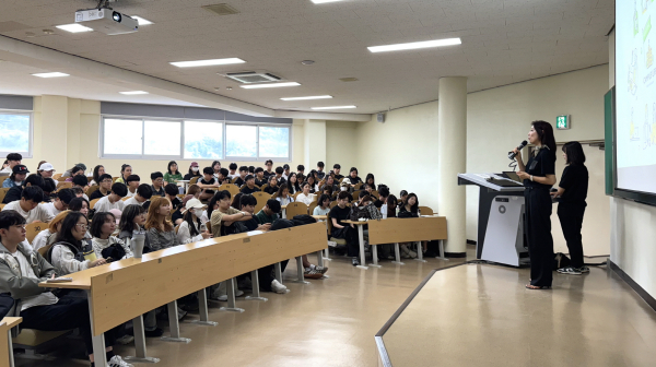 2025 커리어위크 특강에 참여한 호서대 학생들