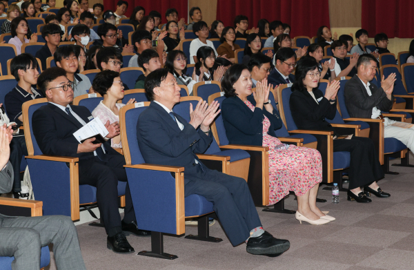 2025년 학생 국외과학연구단지 체험프로그램 운영 결과보고회 개최 모습