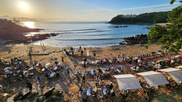 ‘2025 서해 선셋 캠핑 페스티벌