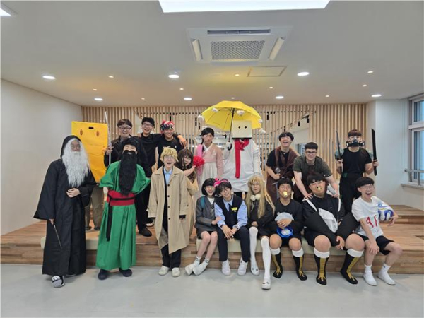 독서의 달 기념 청람도서관 전교생 참여 행사