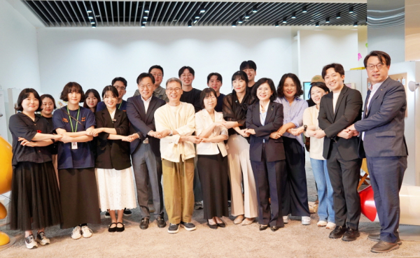 2일 신세계 아트앤사이언스 7층 꿀잼도시 대전홍보관에서 장애인 인식 개선 미술전 ‘연결’ 개최