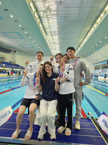 제106회 전국체육대회에 출전 메달획득 기념사진