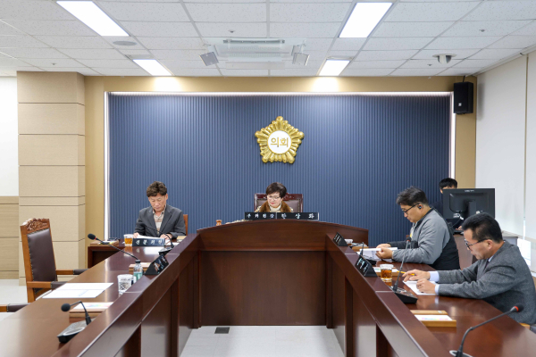 ‘제124회 임시회 폐회 중 의회운영위원회 개최’ 모습