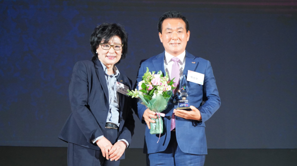 백성현 논산시장 수상 모습