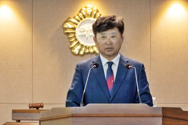 최충규 대덕구청장이 20일 대덕구의회 정례회 제1차 본회의에서 시정연설 모습