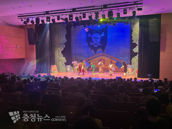 뮤지컬 피터팬 공연 모습