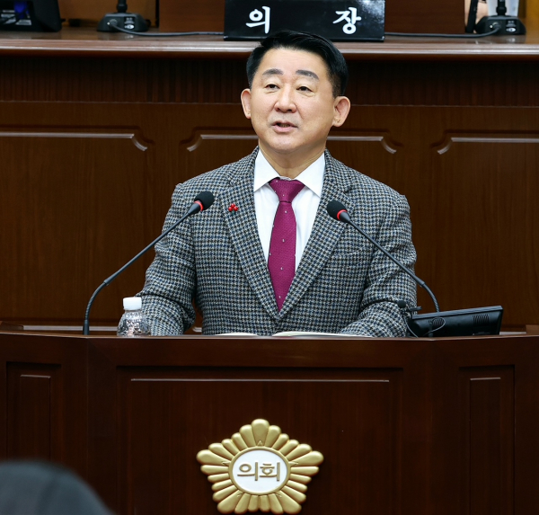 서철모 서구청장 시정연설 발표 장면