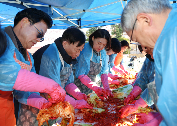 ‘2025학년도 꿈나래 김장 나눔 행사’ 진행 모습