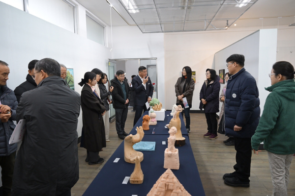 ‘2025 평생학습 특성화 프로그램 작품 전시회’ 개최 모습