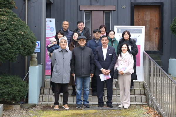 ‘2025 평생학습 특성화 프로그램 작품 전시회’ 개최 기념사진