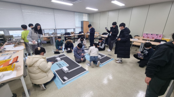 대전서부글로벌영재교육원, 우수기관으로 선정 (프로그램 진행 모습)