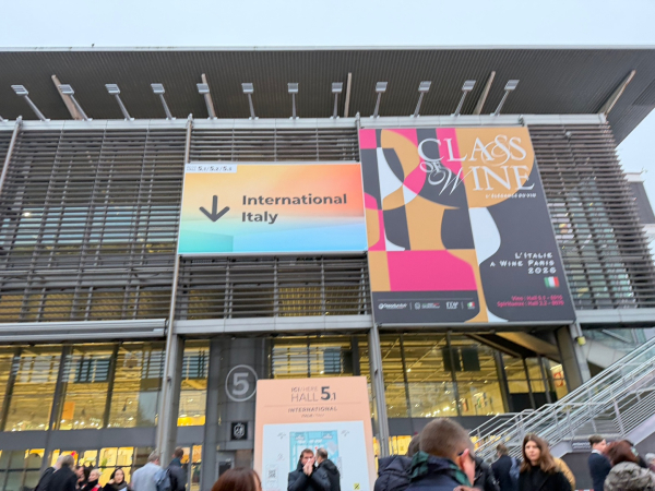 프랑스‘와인 파리 2026’참가해 해외 비즈니스 유치 및 홍보 진행 모습