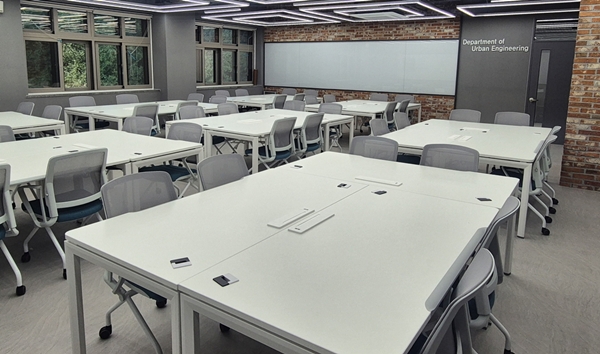국립한밭대학교 캠퍼스 리디자인 사업 액티브 러닝 전용 강의실1