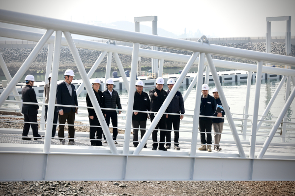 보령신항 준설토투기장 및 관리부두 조성사업 현장점검 모습