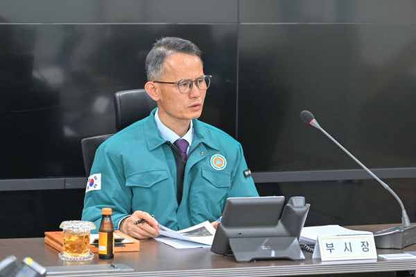 공주시, 송무경 부시장 권한대행 체제 전환 (1일, 간부회의 모습)