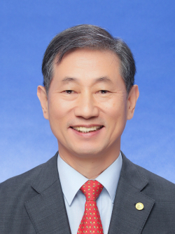 윤승용 총장